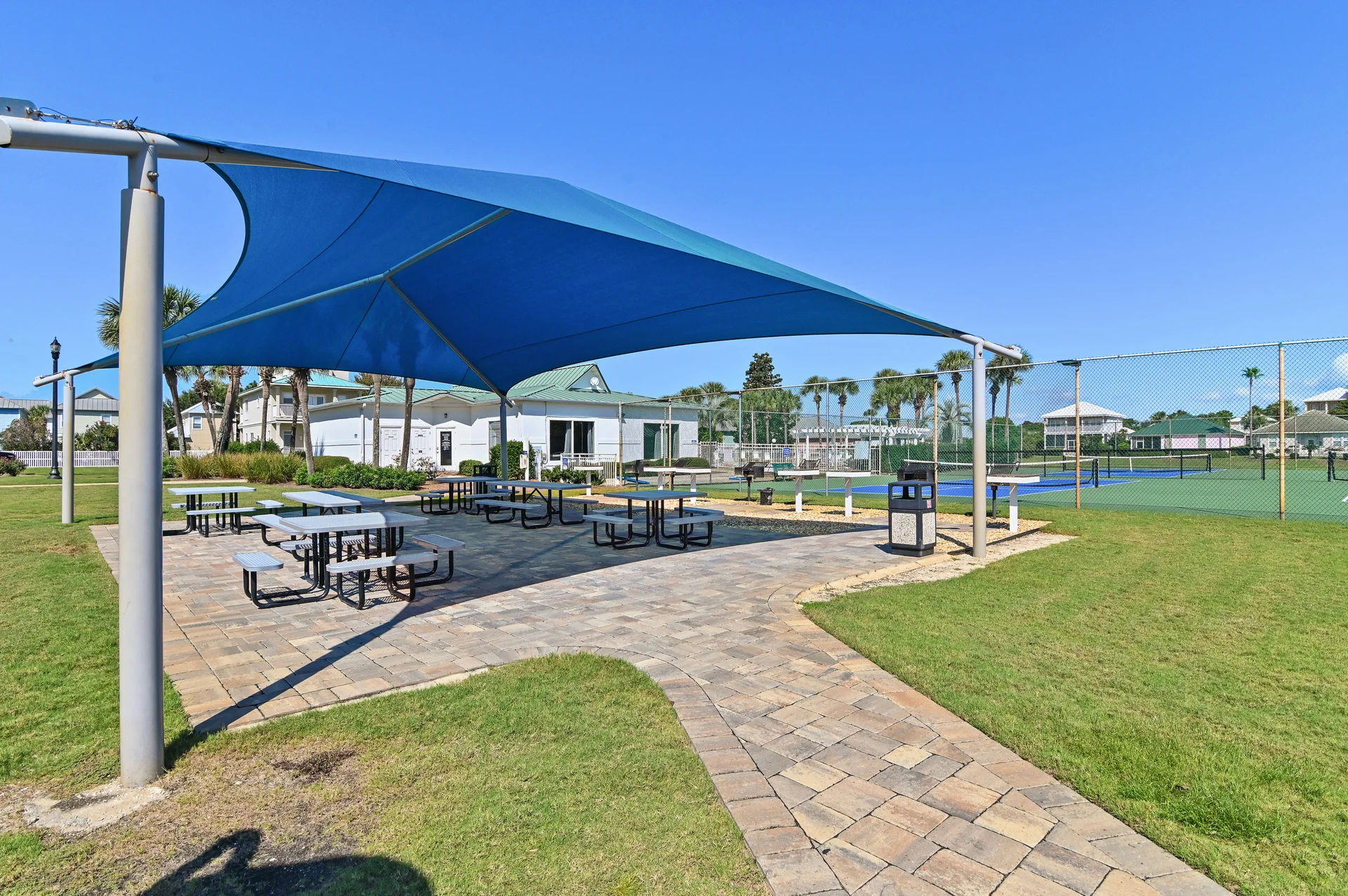 BBQ & Picnic Pavillion