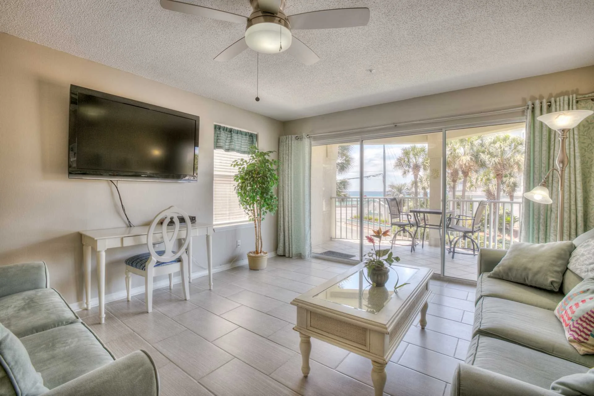 Gulfview corner unit - Photo 6