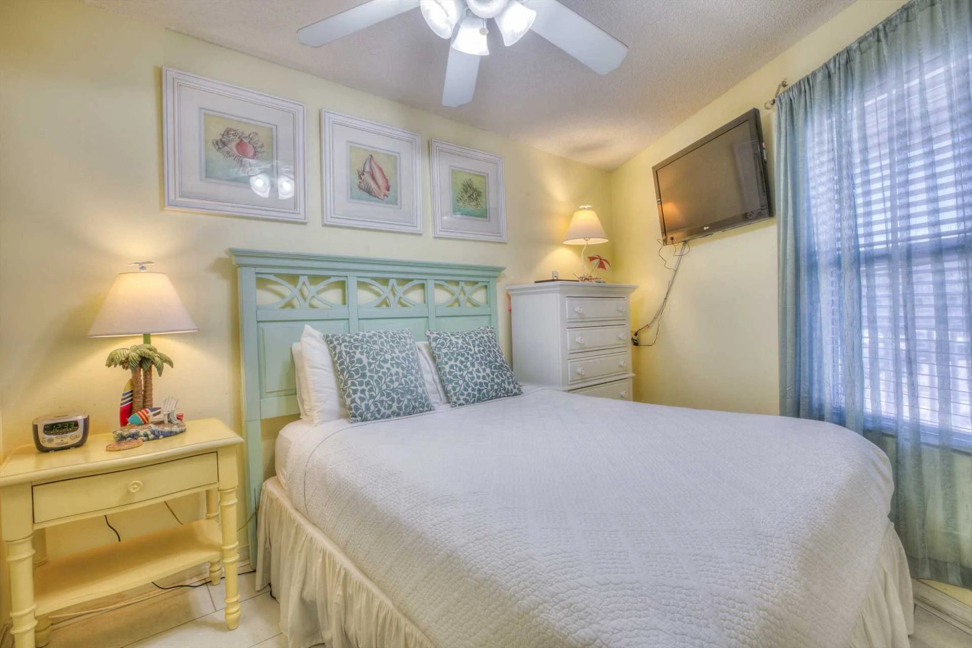 Gulfview corner unit - Photo 14