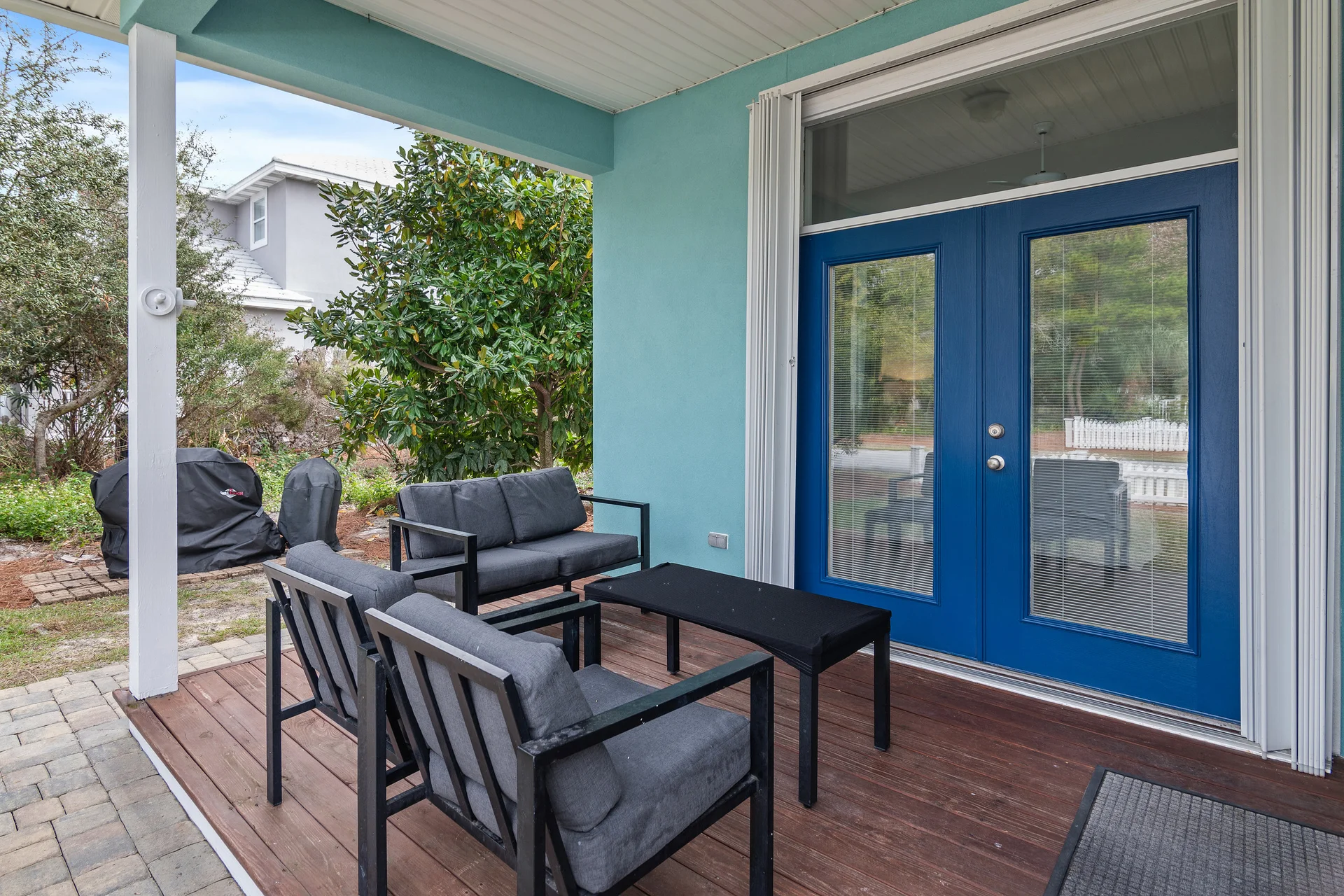 Newly Renovated Private Beach Cottage - Photo 12