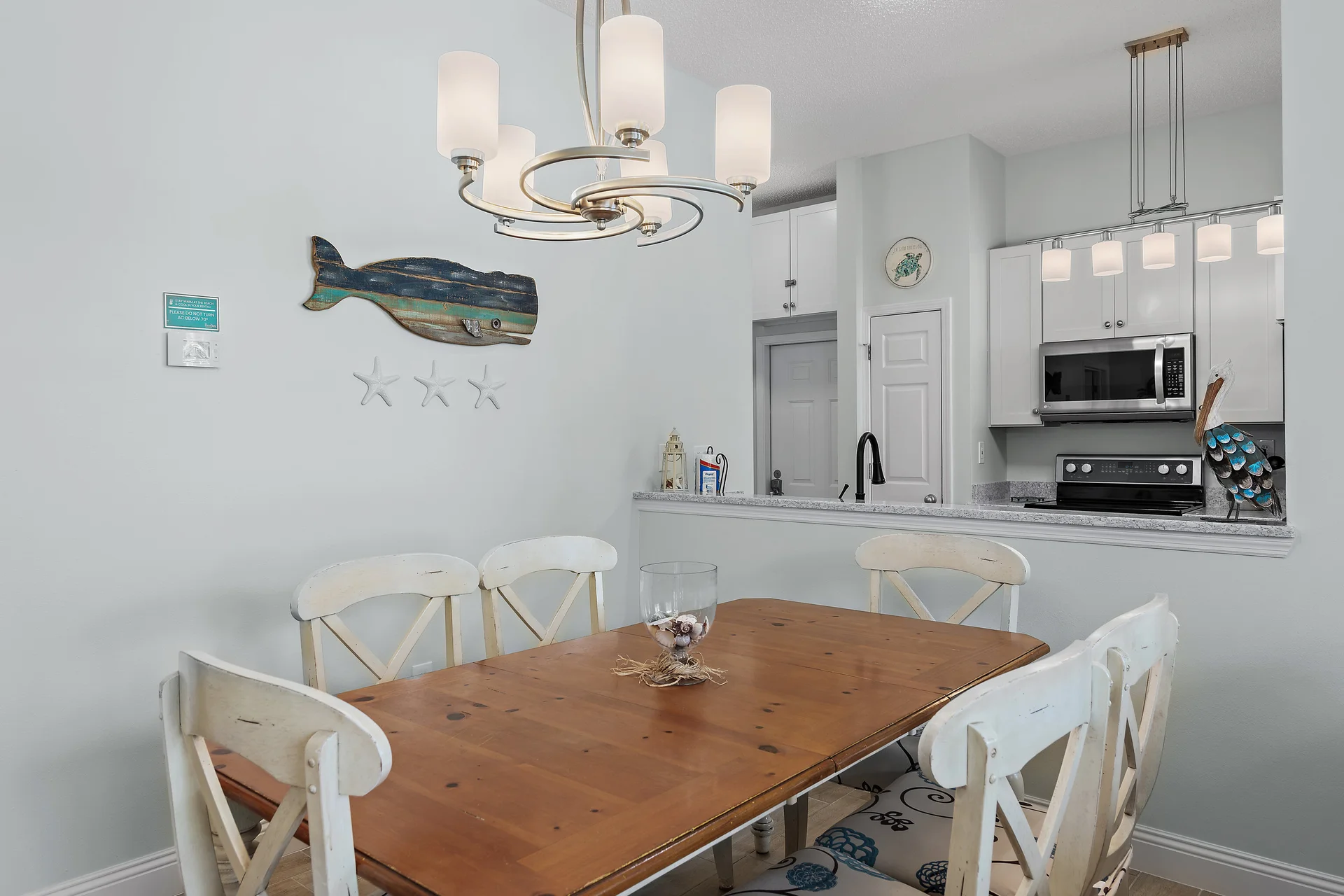 Newly Renovated Private Beach Cottage - Photo 5