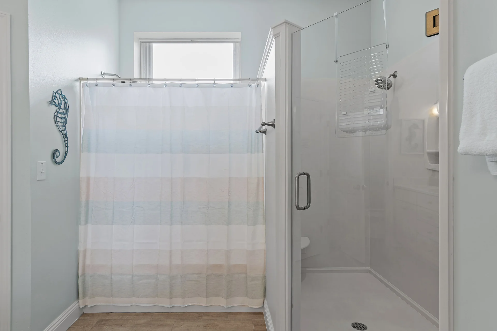 Newly Renovated Private Beach Cottage - Photo 11