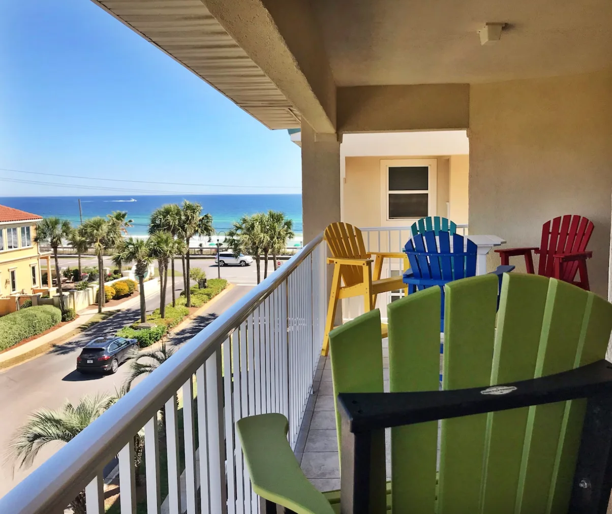 The view of the ocean from the balcony is even better in person!
