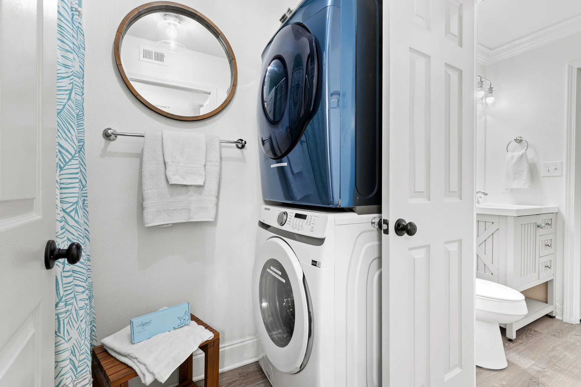 Full washer & dryer for any needs!