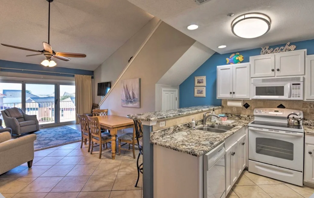 Beach, Fish, Golf & Celebrate | Maravilla's Perfect Miramar Beach Retreat - Photo 7