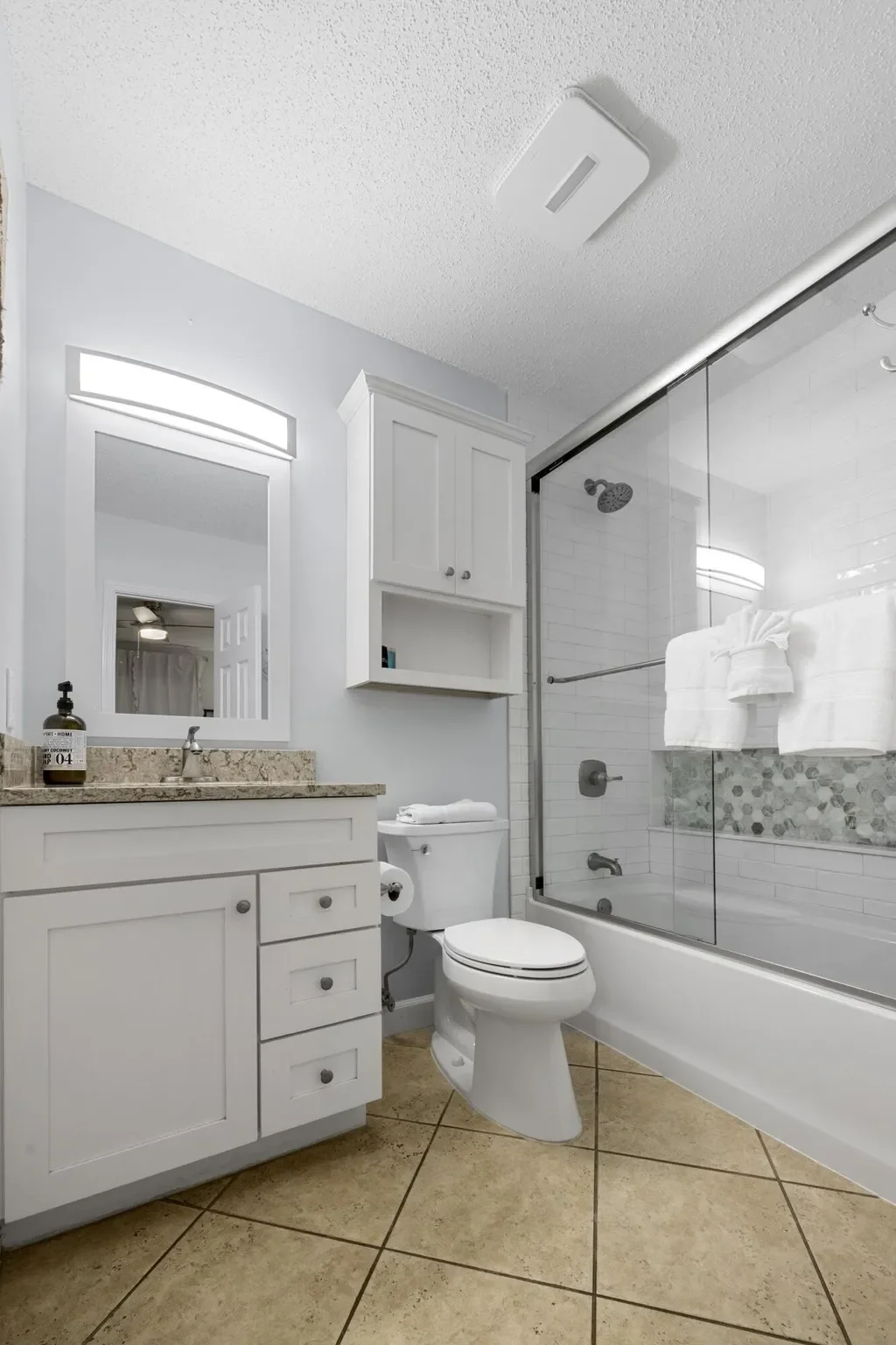 Maravilla 2412 - Top Floor remodeled unit with great gulf view & Free Beach Service - Photo 2