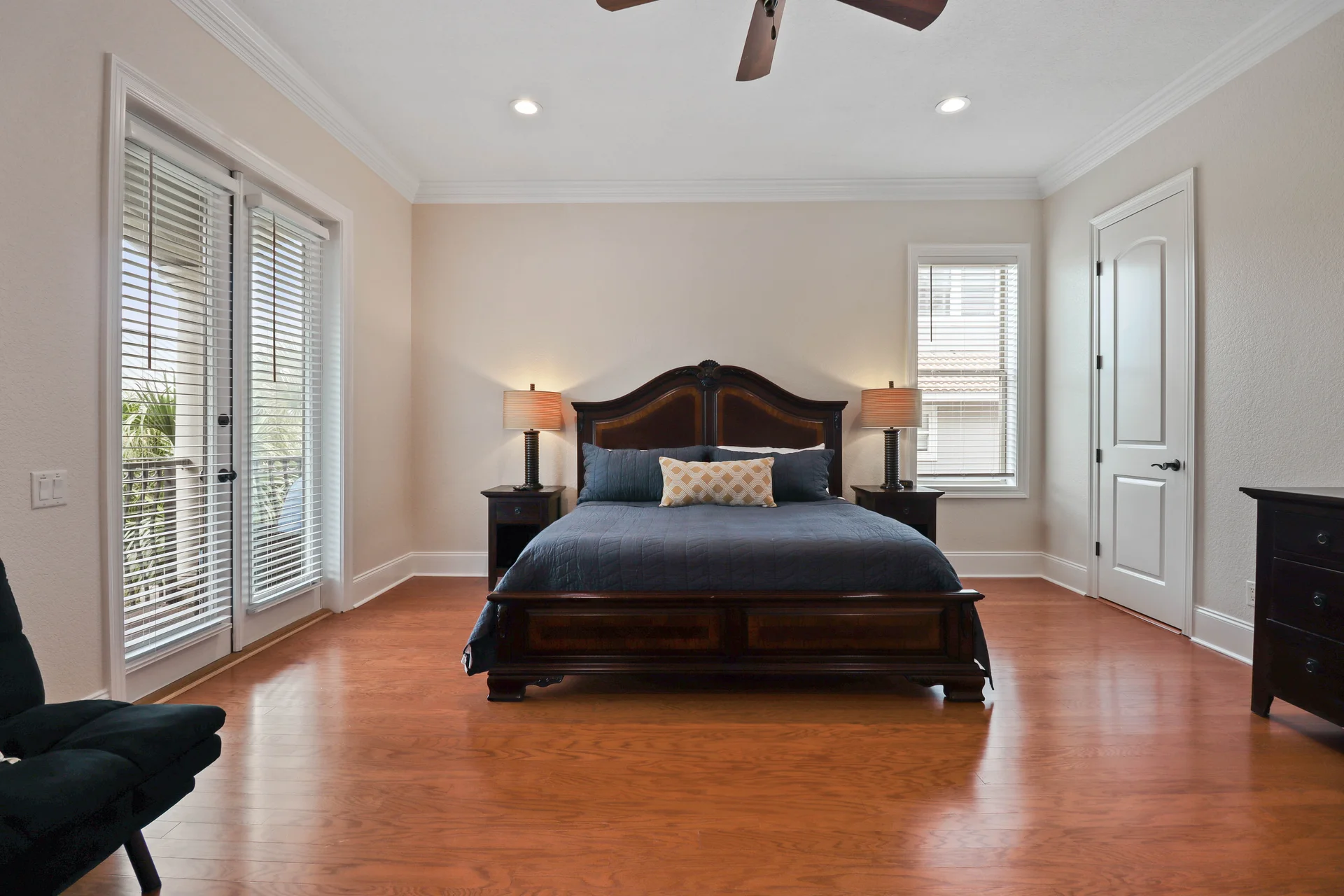Second floor king guest room with ensuite