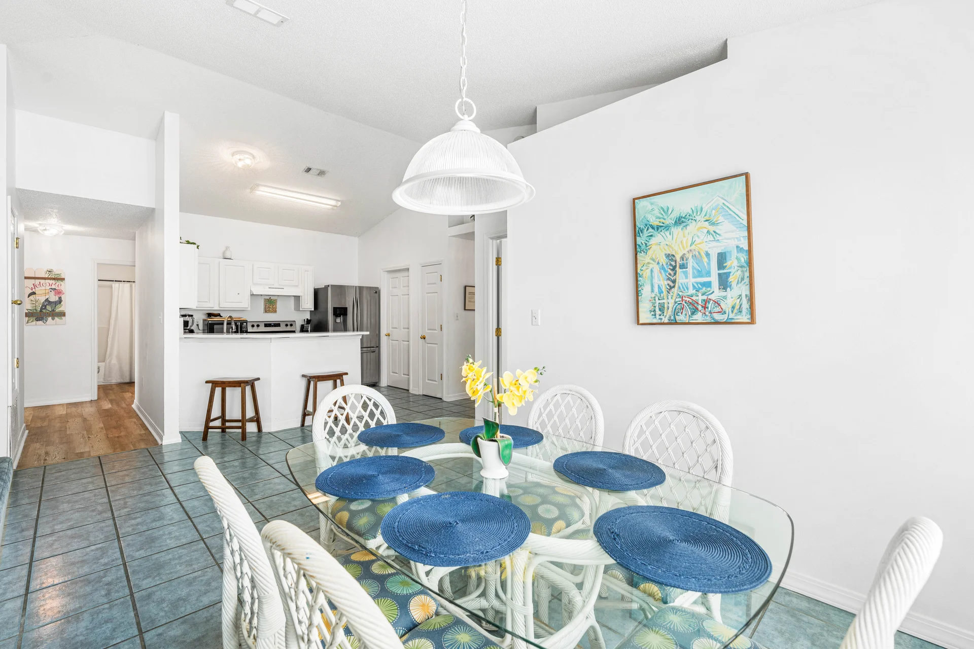 Charming Cottage in Maravilla Homes - Photo 6