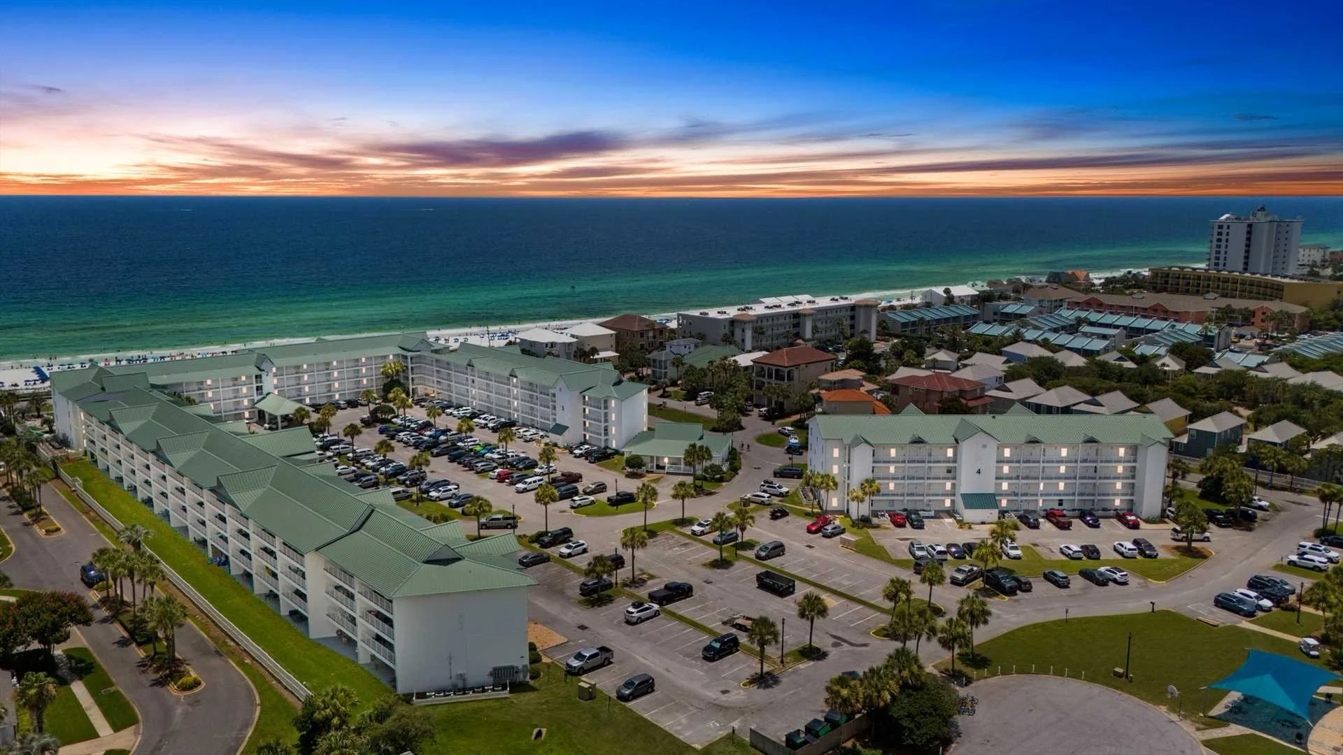 With its convenient location, pet-friendly policy, and family-focused layout, Maravilla 4412 is perfect for a budget-conscious family beach getaway. Whether you’re relaxing on the patio, enjoying the  - Photo 7