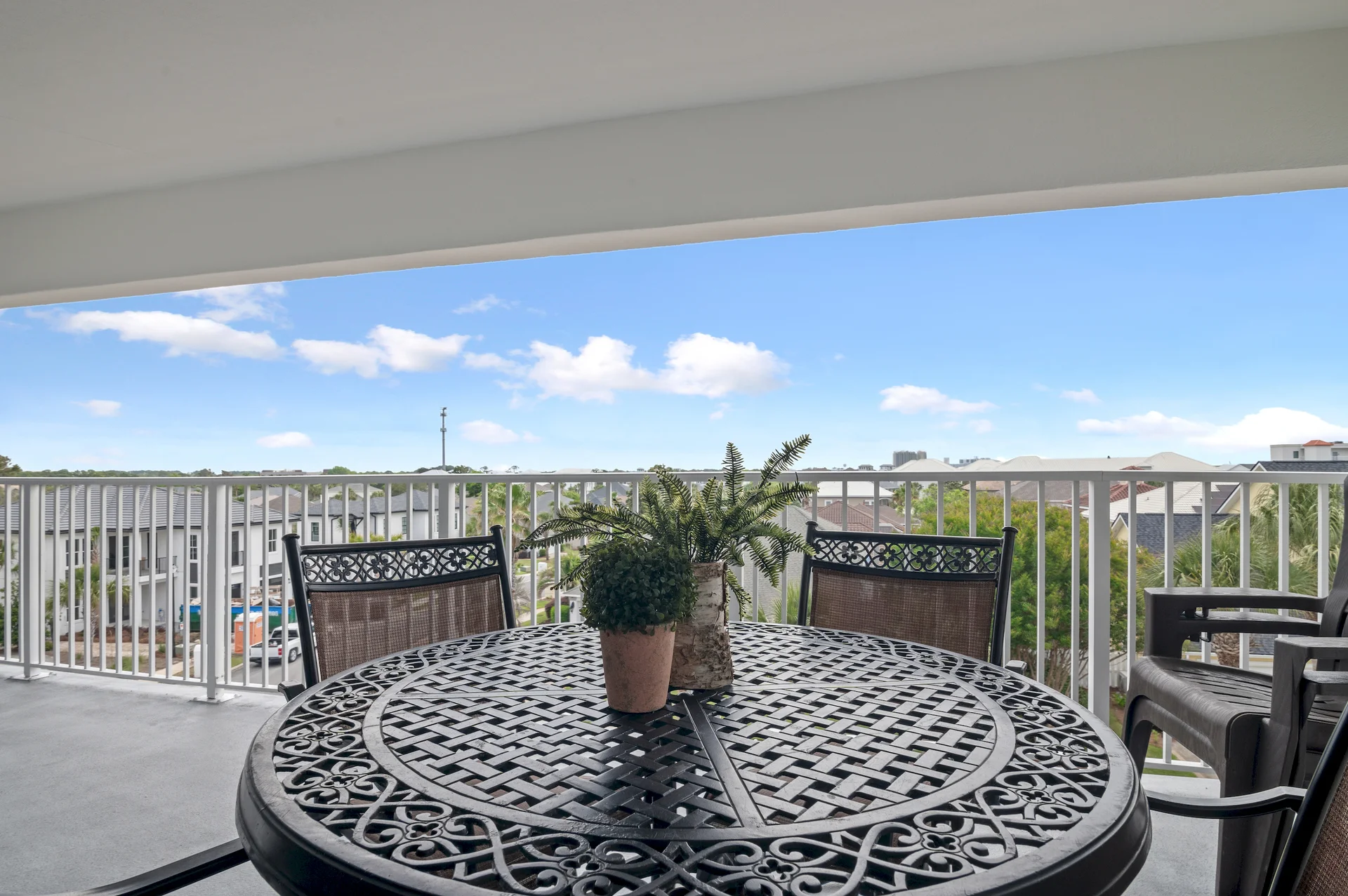 Maravilla 3br/2ba~Updated!~Sleeps 8~Free Beach Service! Top-Floor! Unit 1412 - Photo 5