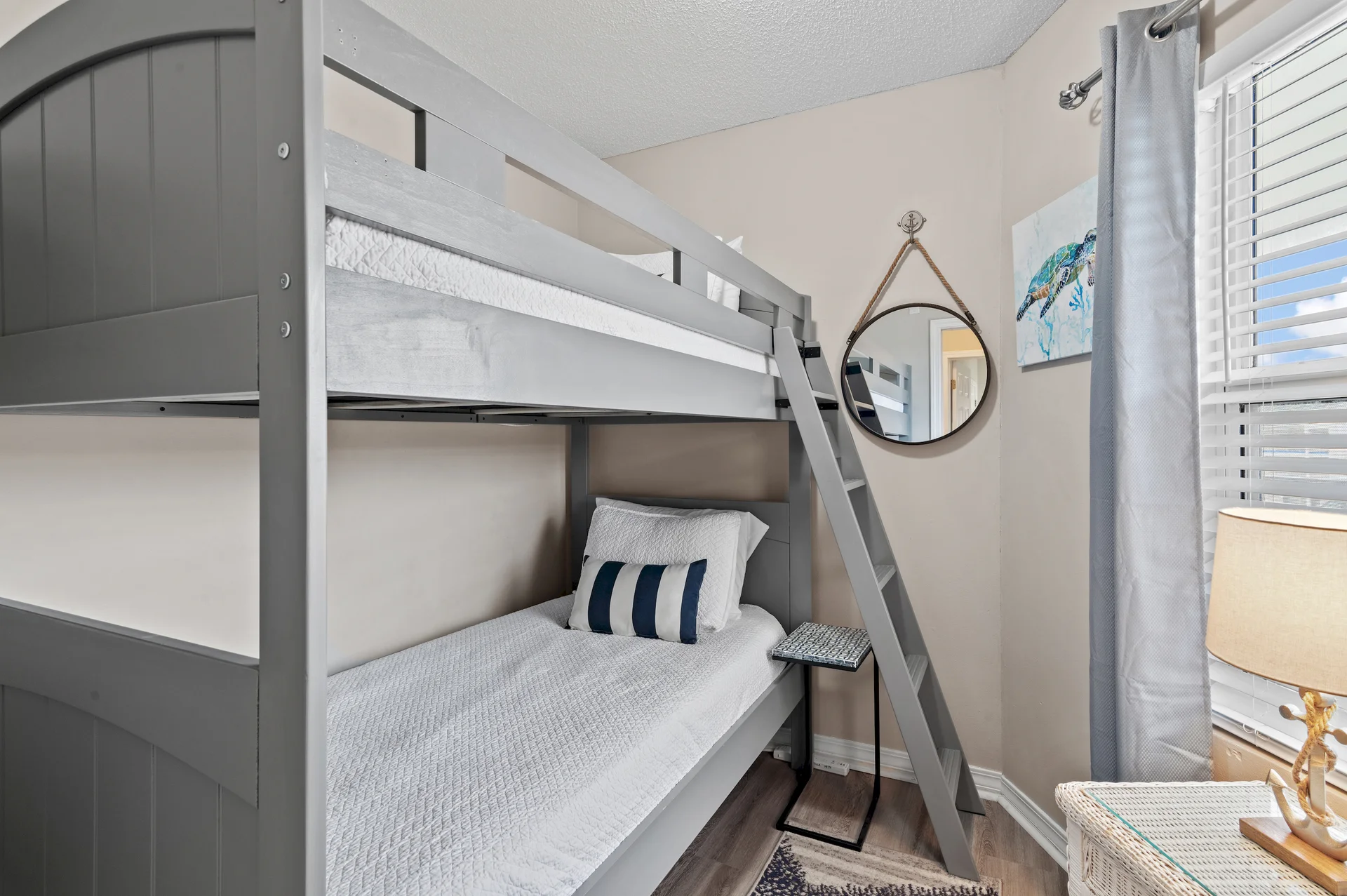 Maravilla 3br/2ba~Updated!~Sleeps 8~Free Beach Service! Top-Floor! Unit 1412 - Photo 9