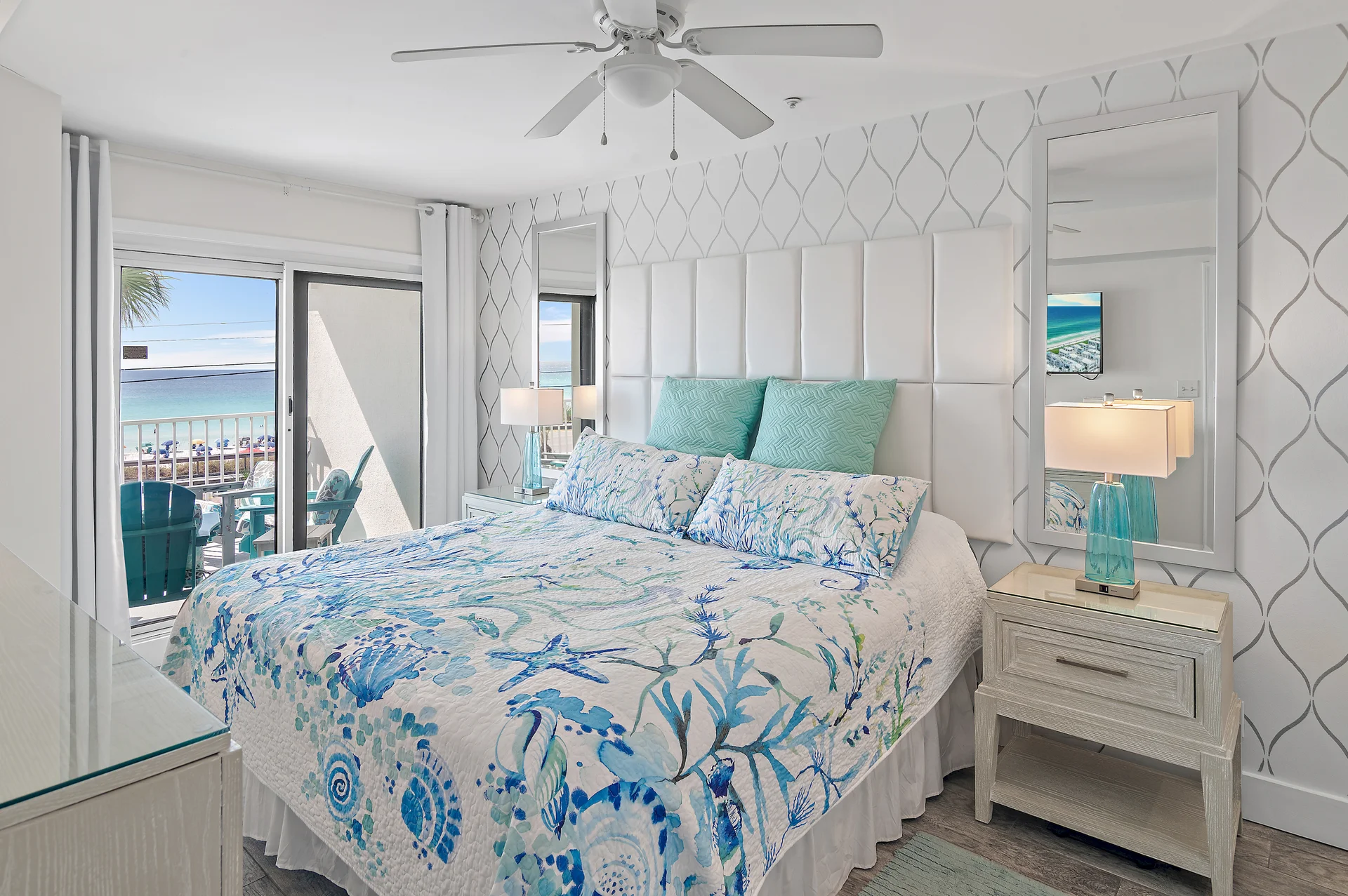 Lucky YOU....You get to wake up to Gulf Views like this every morning!