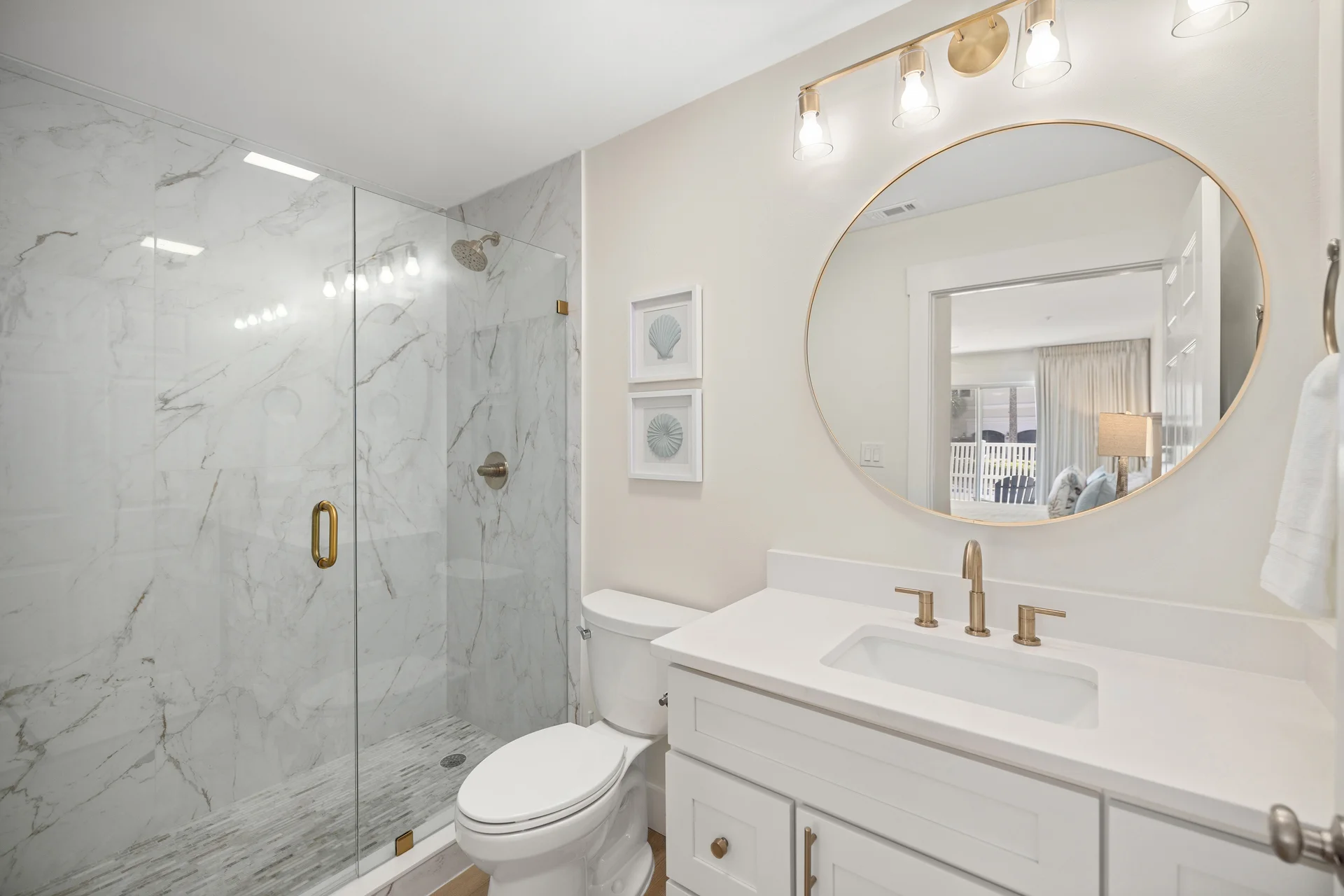 Newly Renovated Ground Floor 3 BR w/ Beach Service - Photo 9