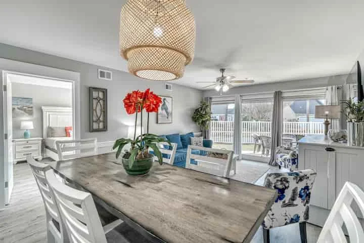 Modern, Updated Ground Floor Unit, Walk to Private Beach, Chair Service Included, 2 Pools, Hot Tub, Tennis, Basketball, Gym Onsite - Photo 7