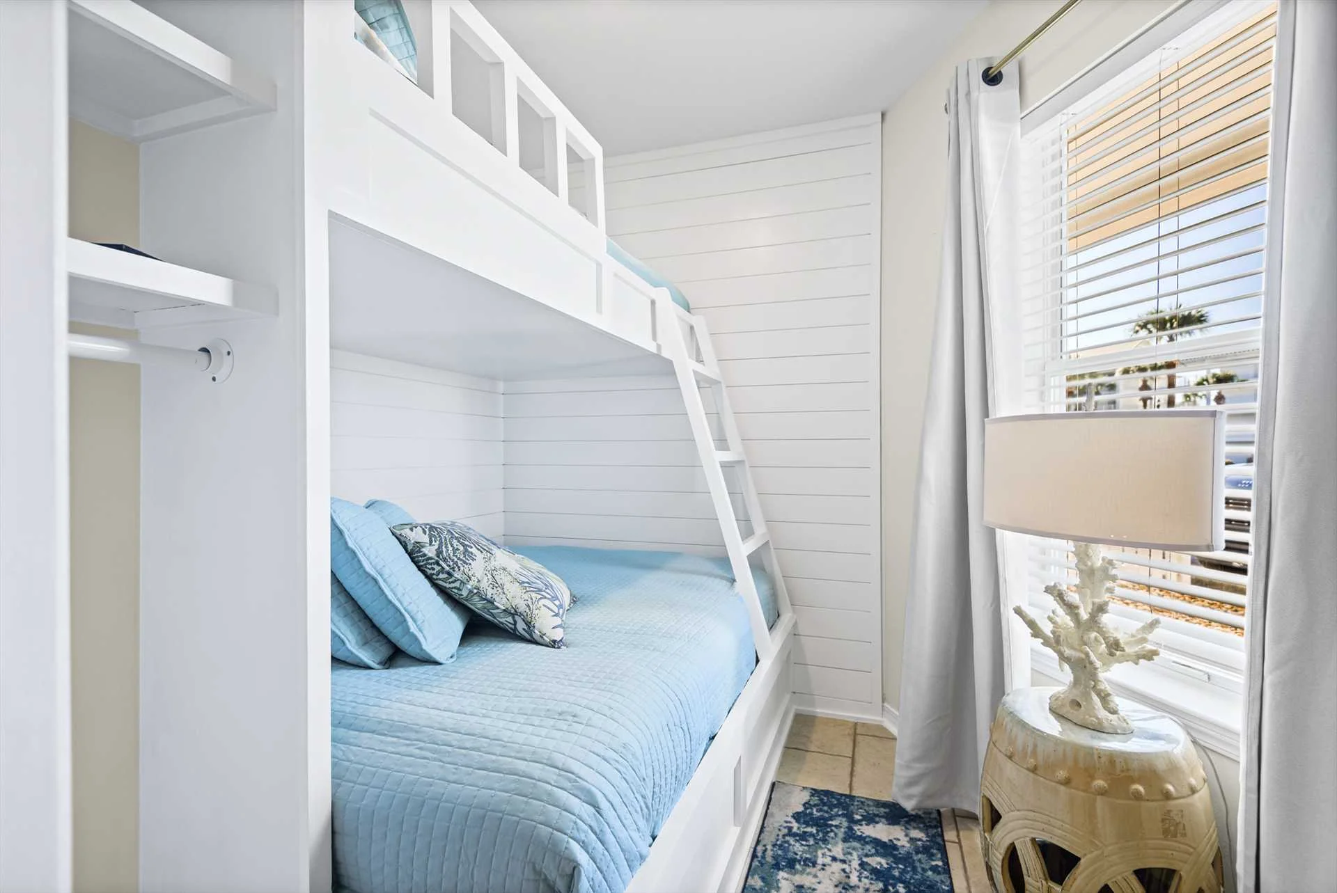 Salty Kisses, Sandy Toes   - Photo 3