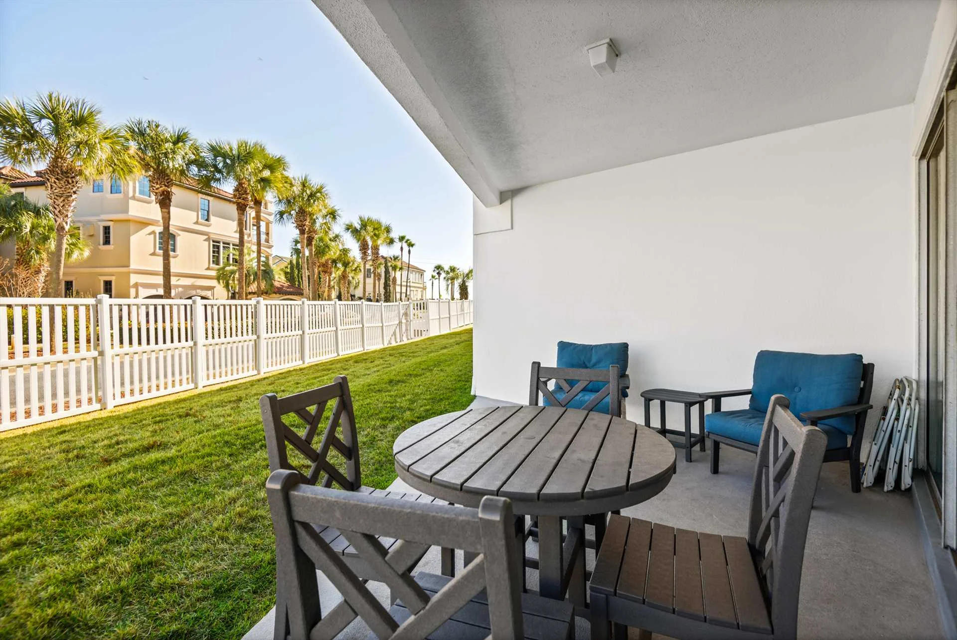 Salty Kisses, Sandy Toes   - Photo 9