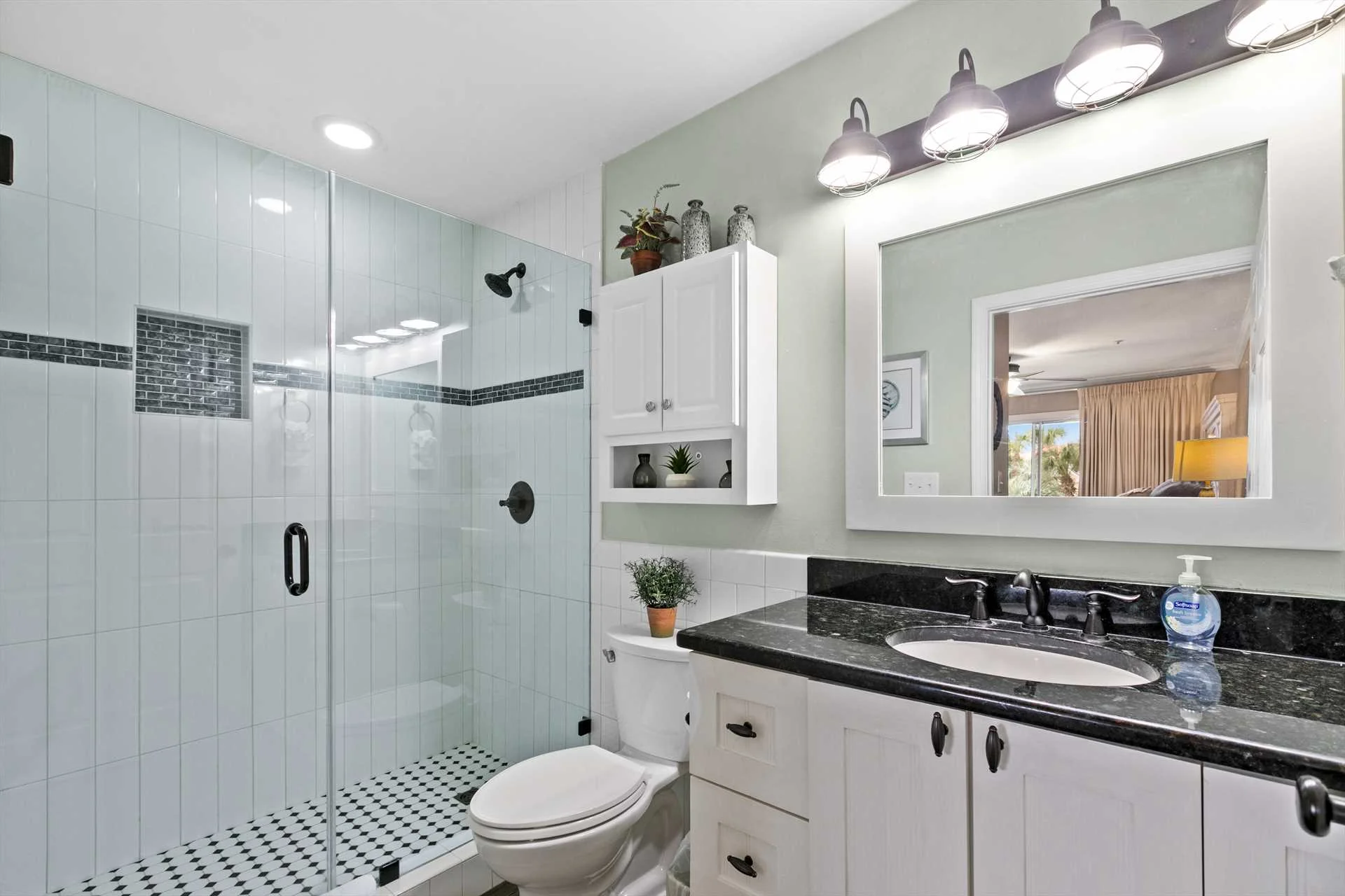 The beautifully renovated Drift Inn unit - 1202 - Photo 5