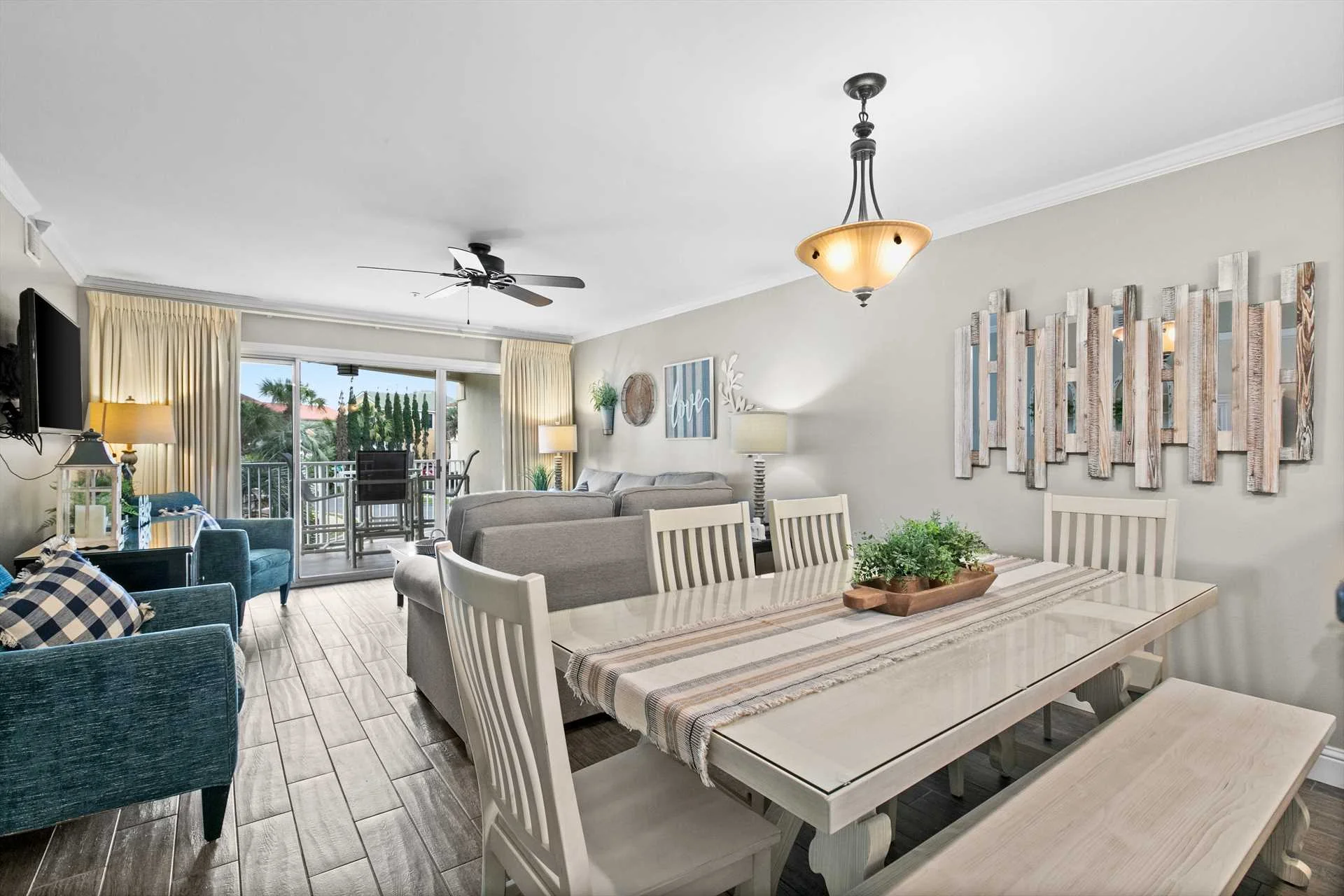 The beautifully renovated Drift Inn unit - 1202 - Photo 8