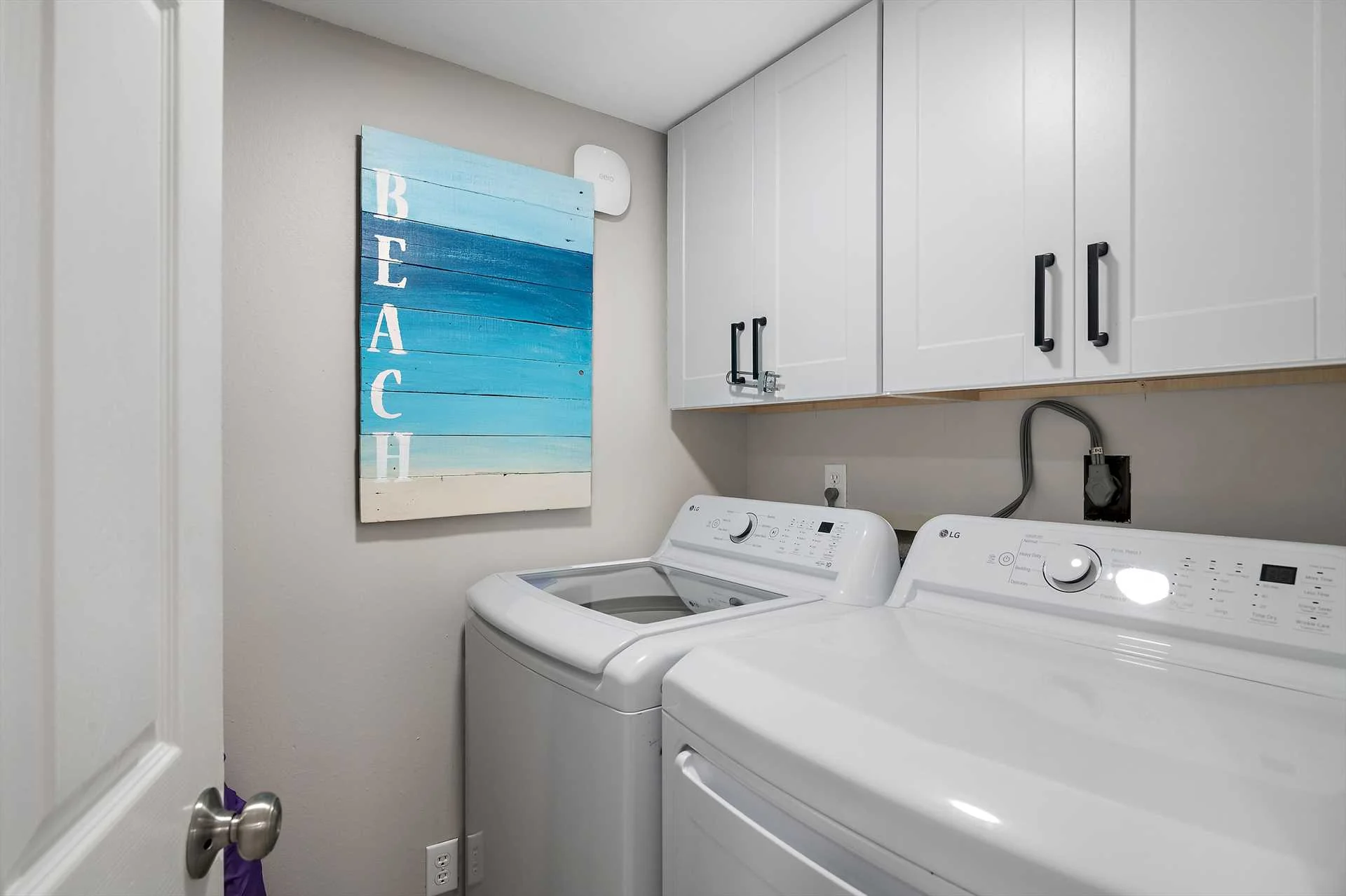 Maravilla Resort - Gone Coastal - Photo 3