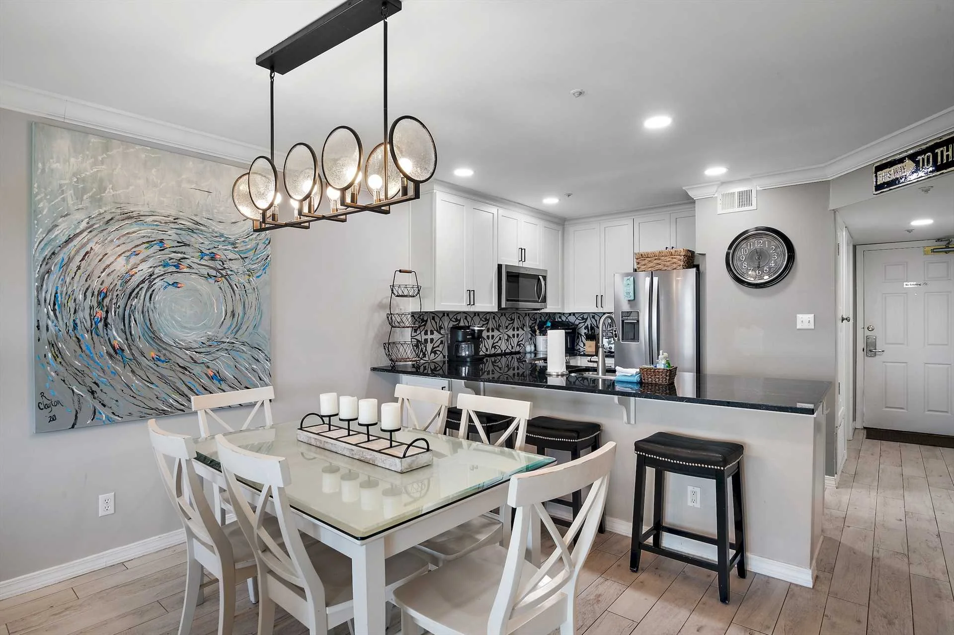 Maravilla Resort - Gone Coastal - Photo 10