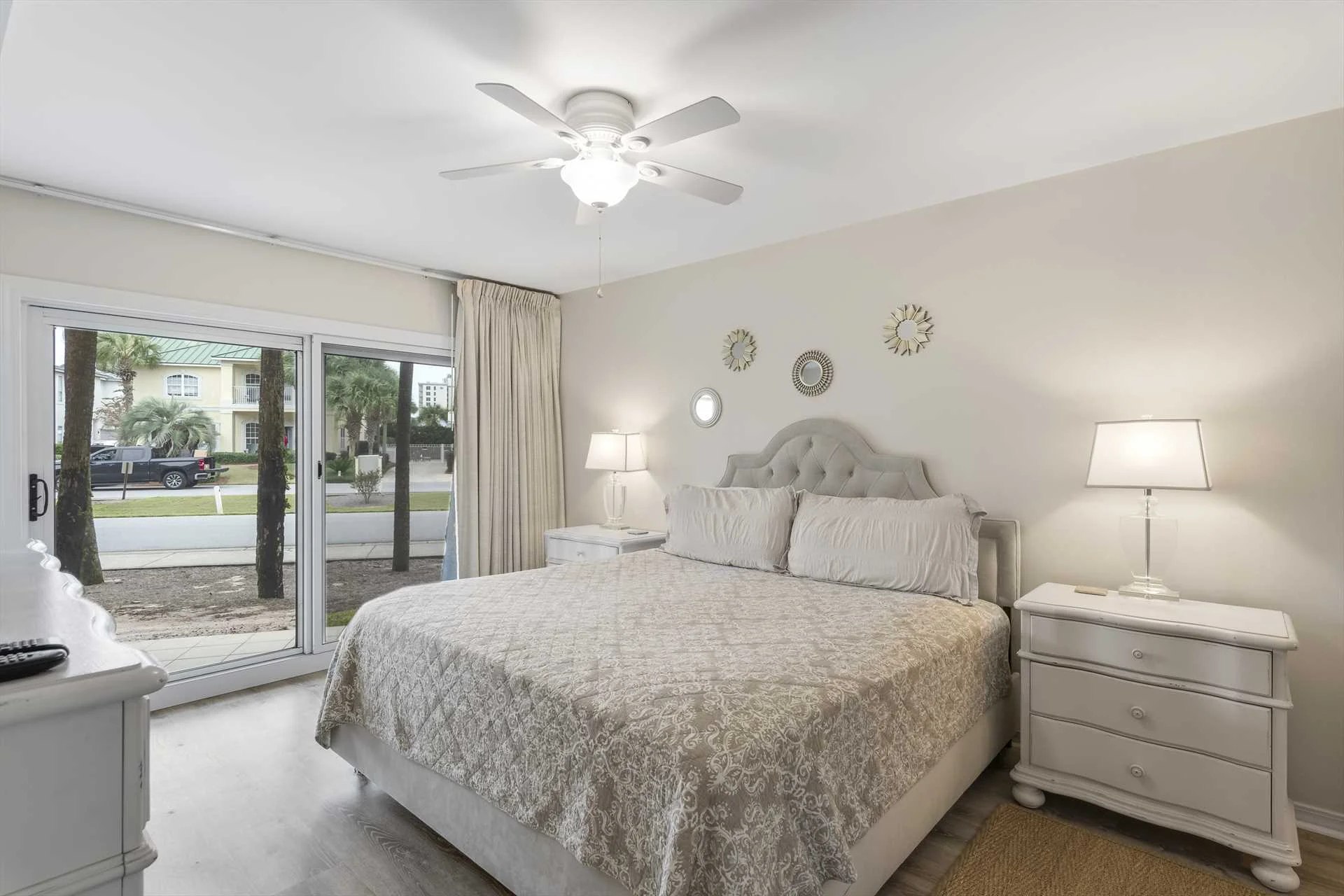 Maravilla 3103 Miles Away affordable Destin Vacation Rental. - Photo 8