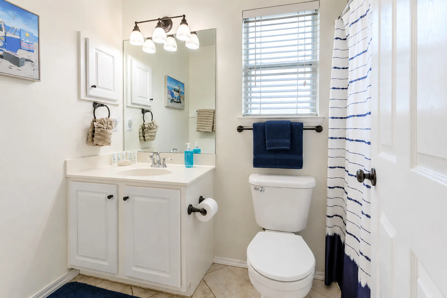 Charming, Pet Friendly Cottage ~ Sleeps 8 ~ Beach Service Included - Photo 13