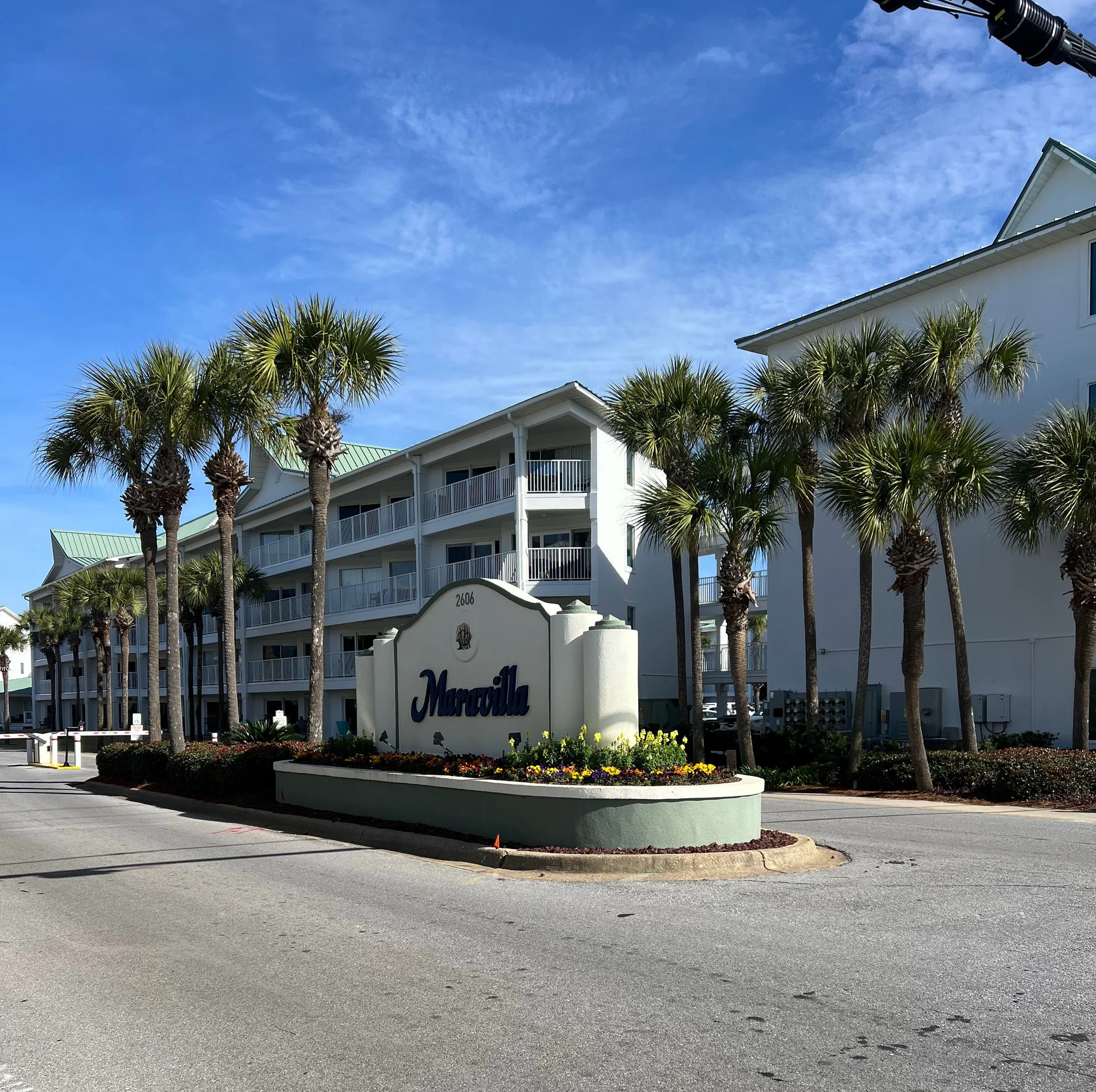 Maravilla gated entrance 