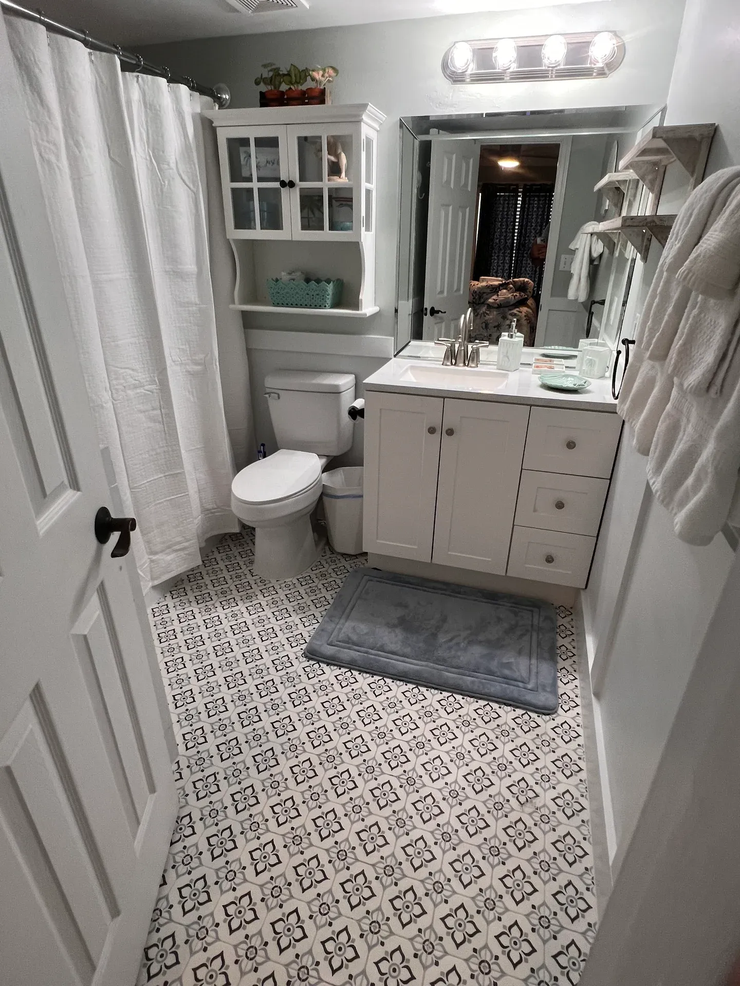 Pet friendly first floor condo  - Photo 7