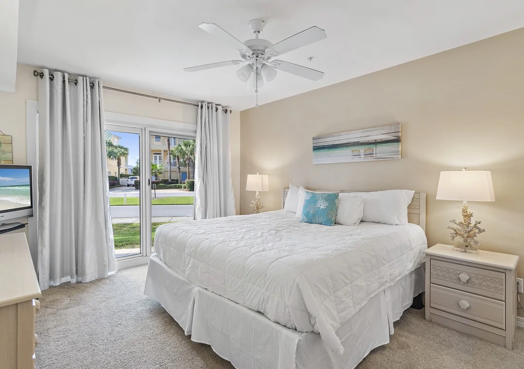 Master Bedroom with King Bed and patio walkout