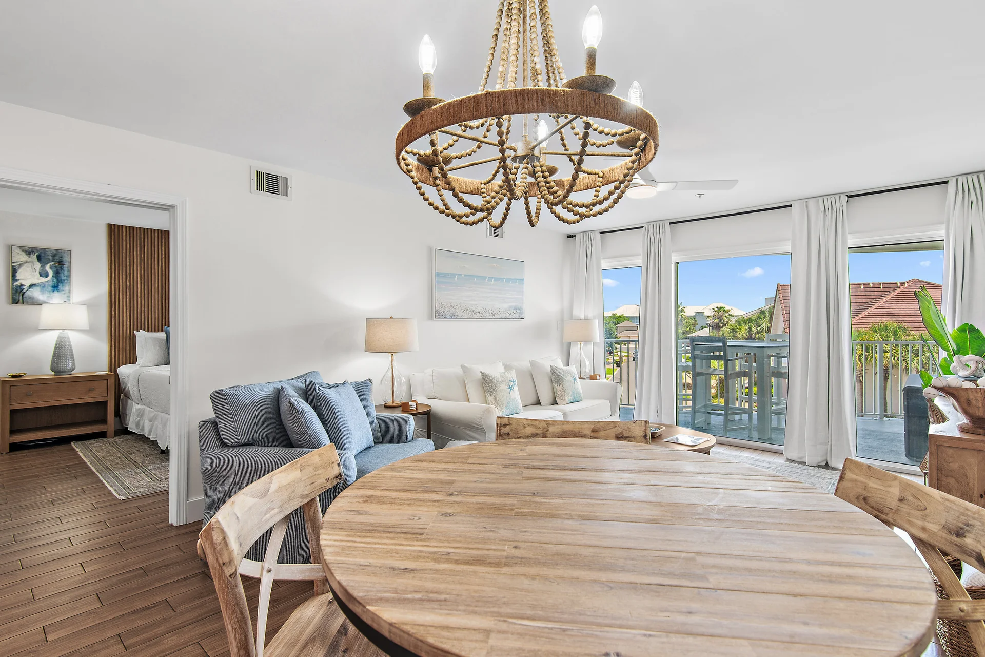Gulf View 3BR, Sleeps 8, Beach Service Included - Photo 4