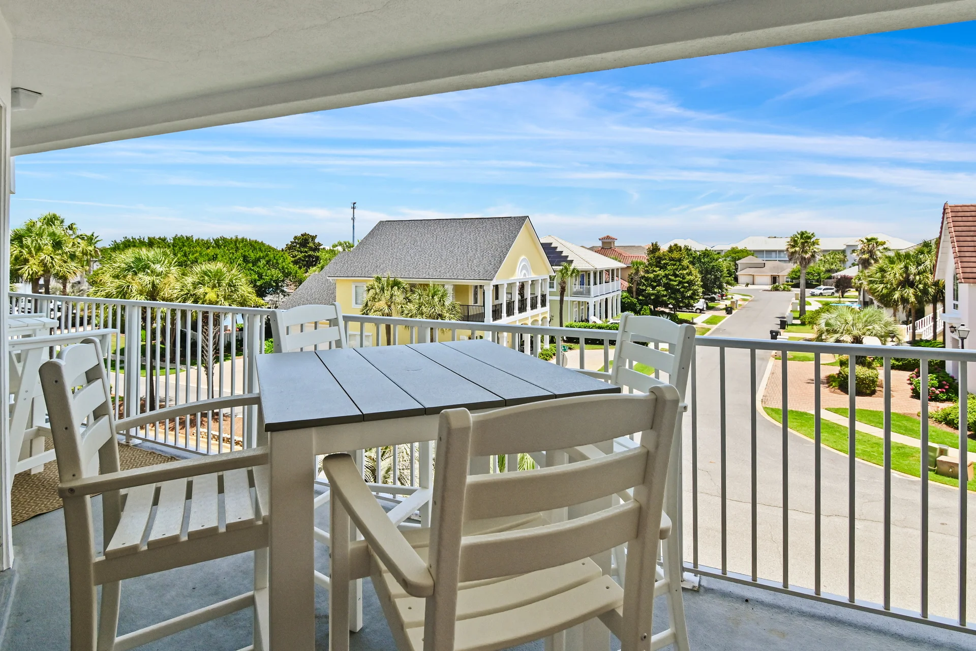 Gulf View 3BR, Sleeps 8, Beach Service Included - Photo 15