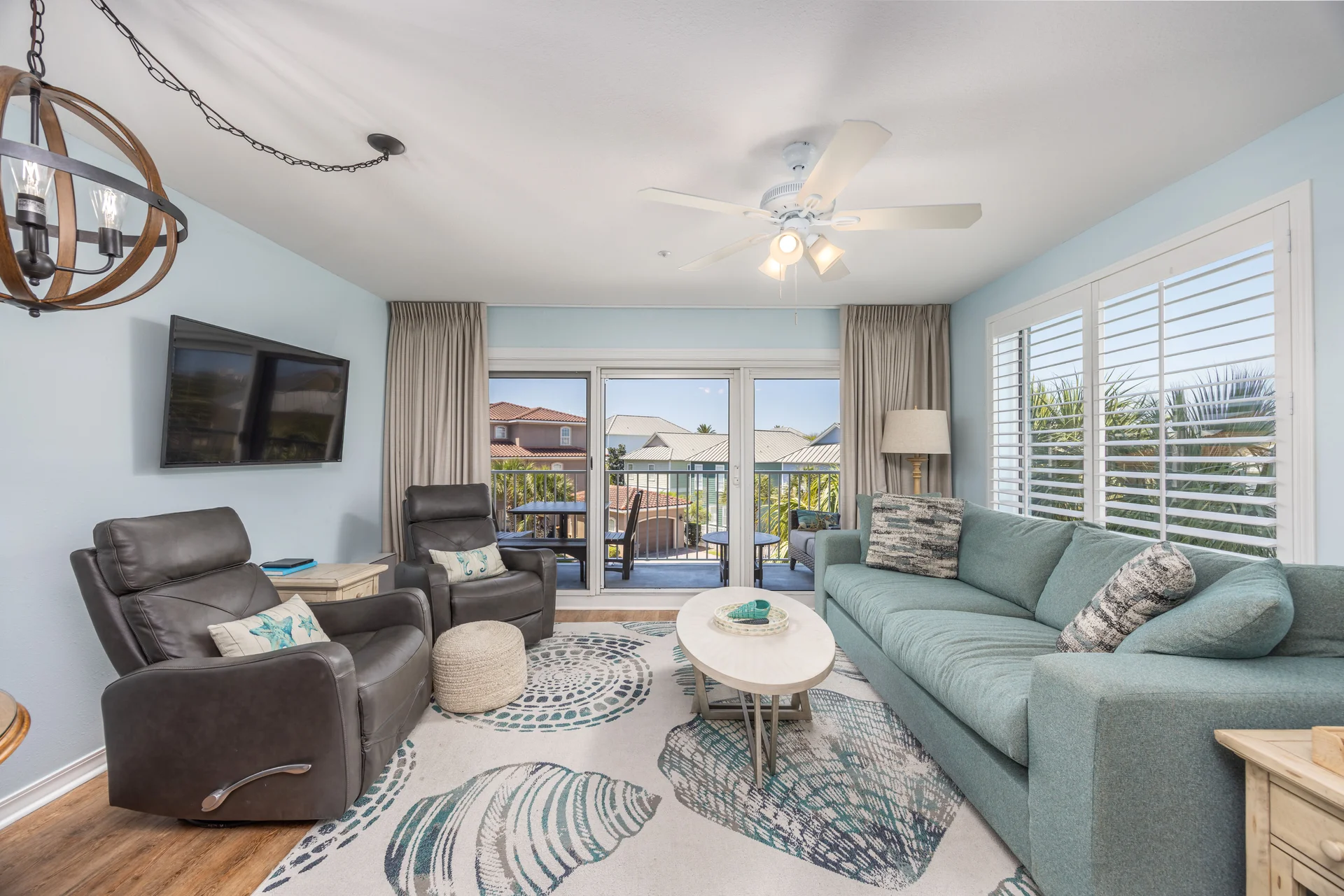 Four Beach Charis and Two Umbrellas! Private Beach Service!