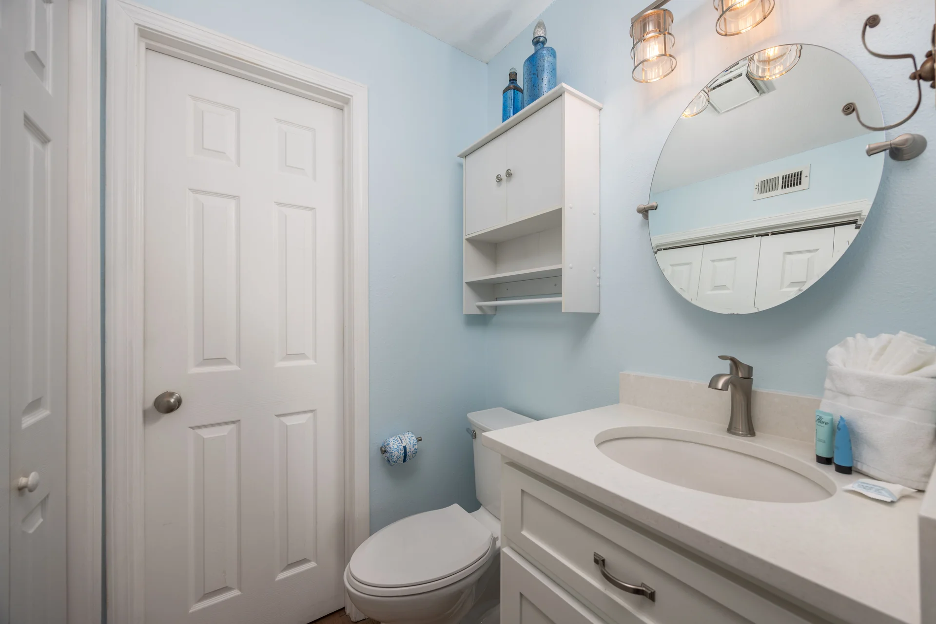 Four Beach Charis and Two Umbrellas! Private Beach Service! - Photo 10