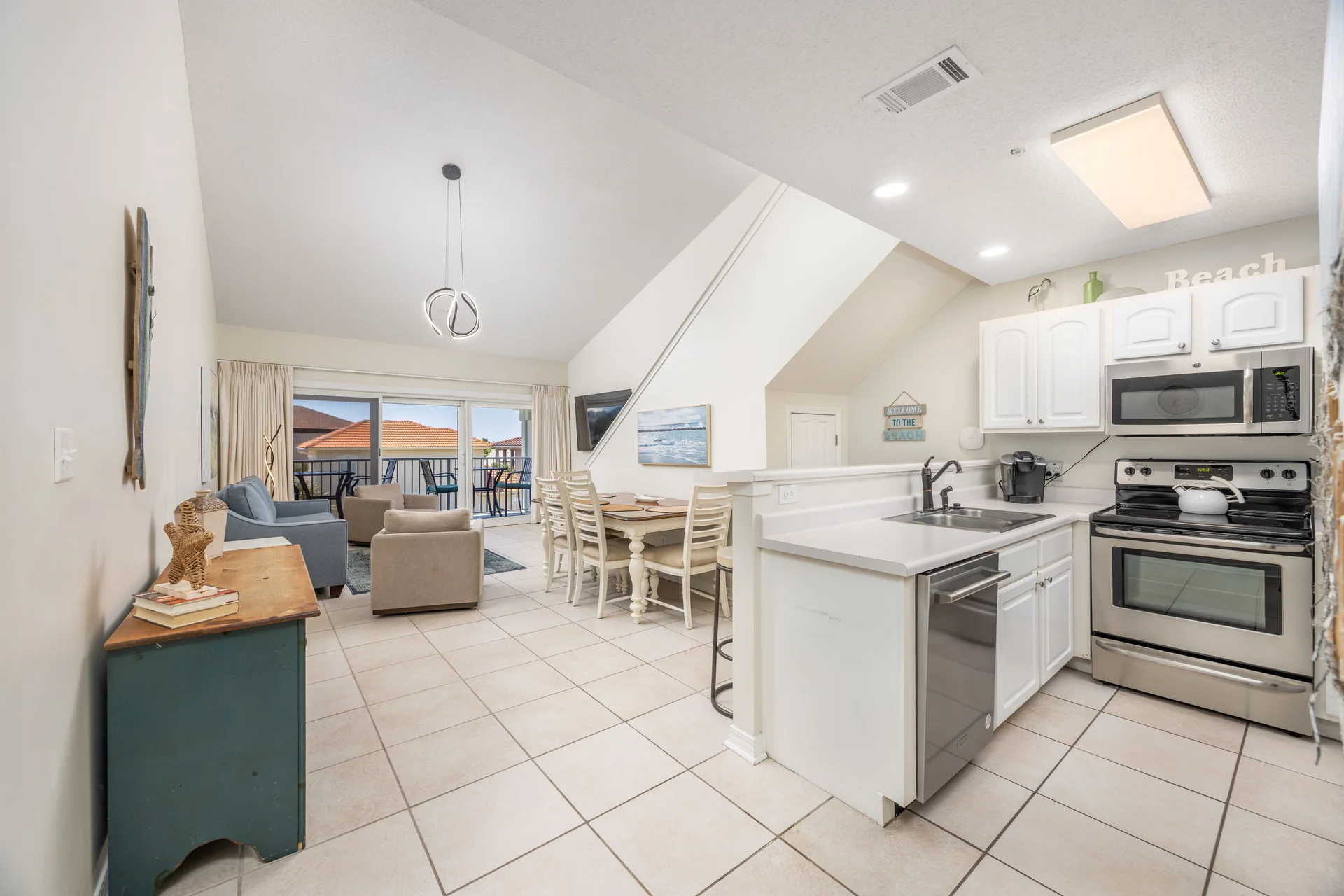 Beach Service Included! Private Beach! - Photo 3