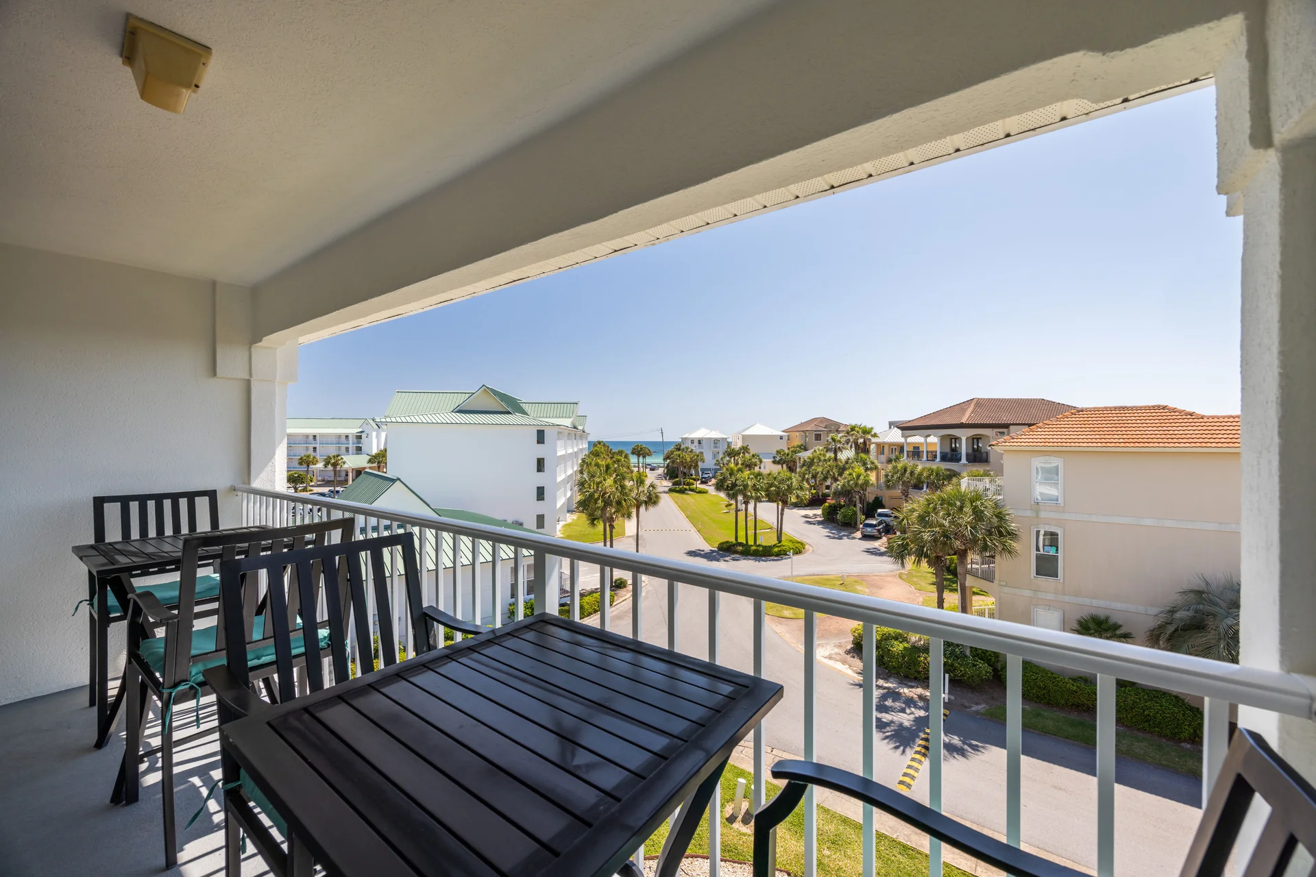 Beach Service Included! Private Beach! - Photo 13