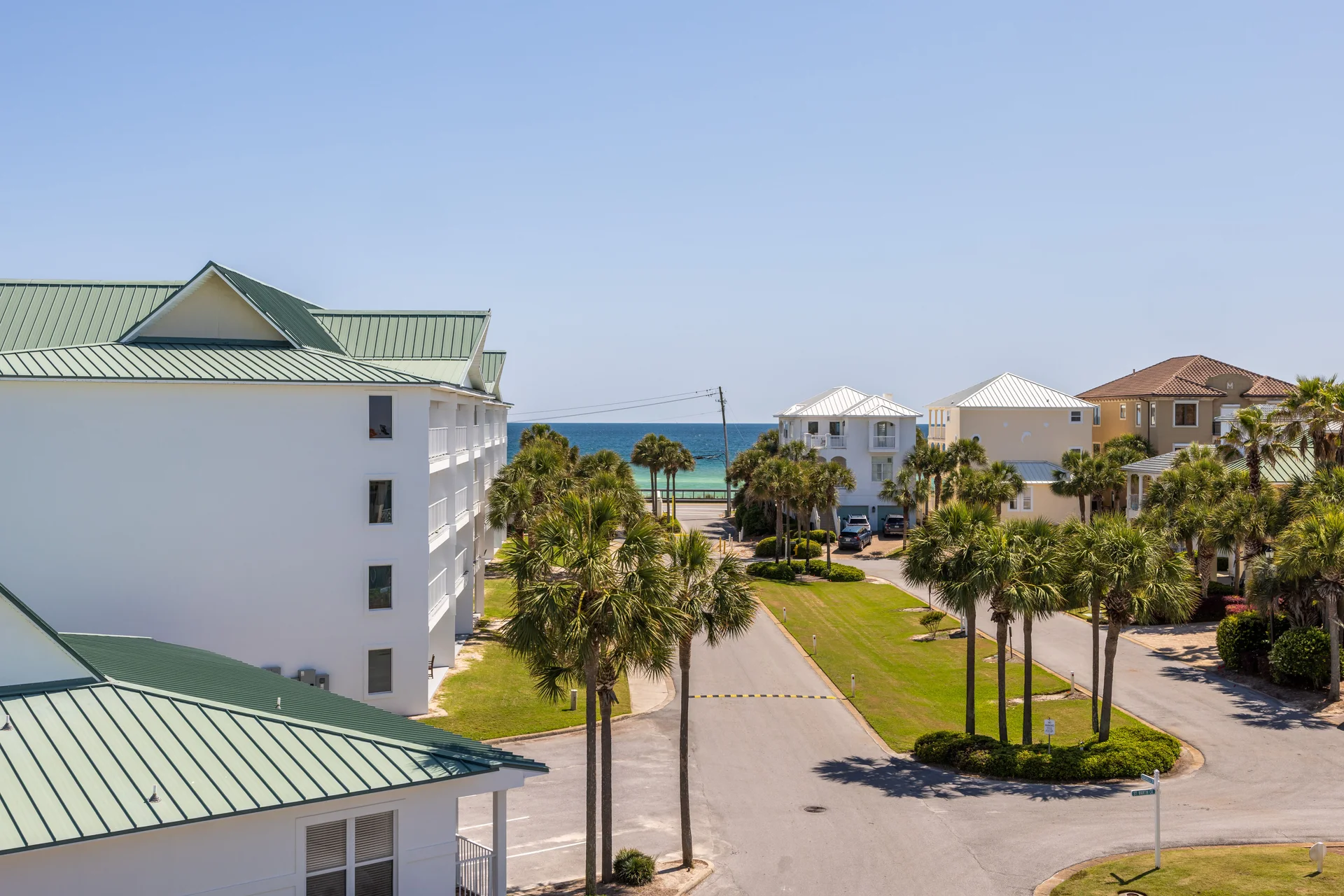 Beach Service Included! Private Beach! - Photo 14