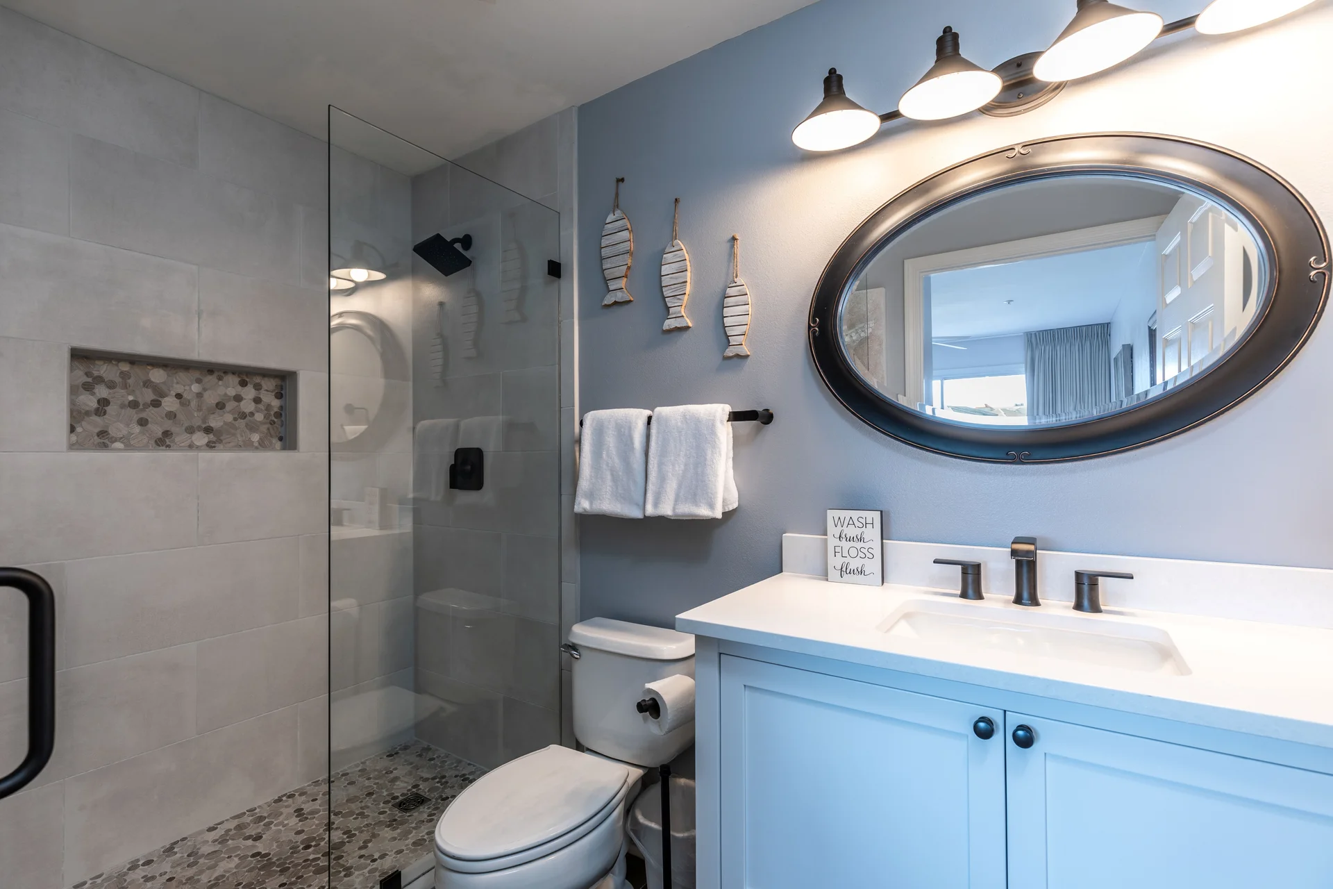 Four Beach Chairs and Two Umbrellas! Private Beach Access! - Photo 9