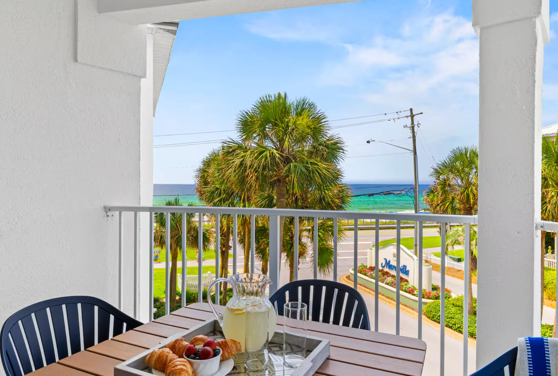 Gorgeous views from the  large corner unit balcony!