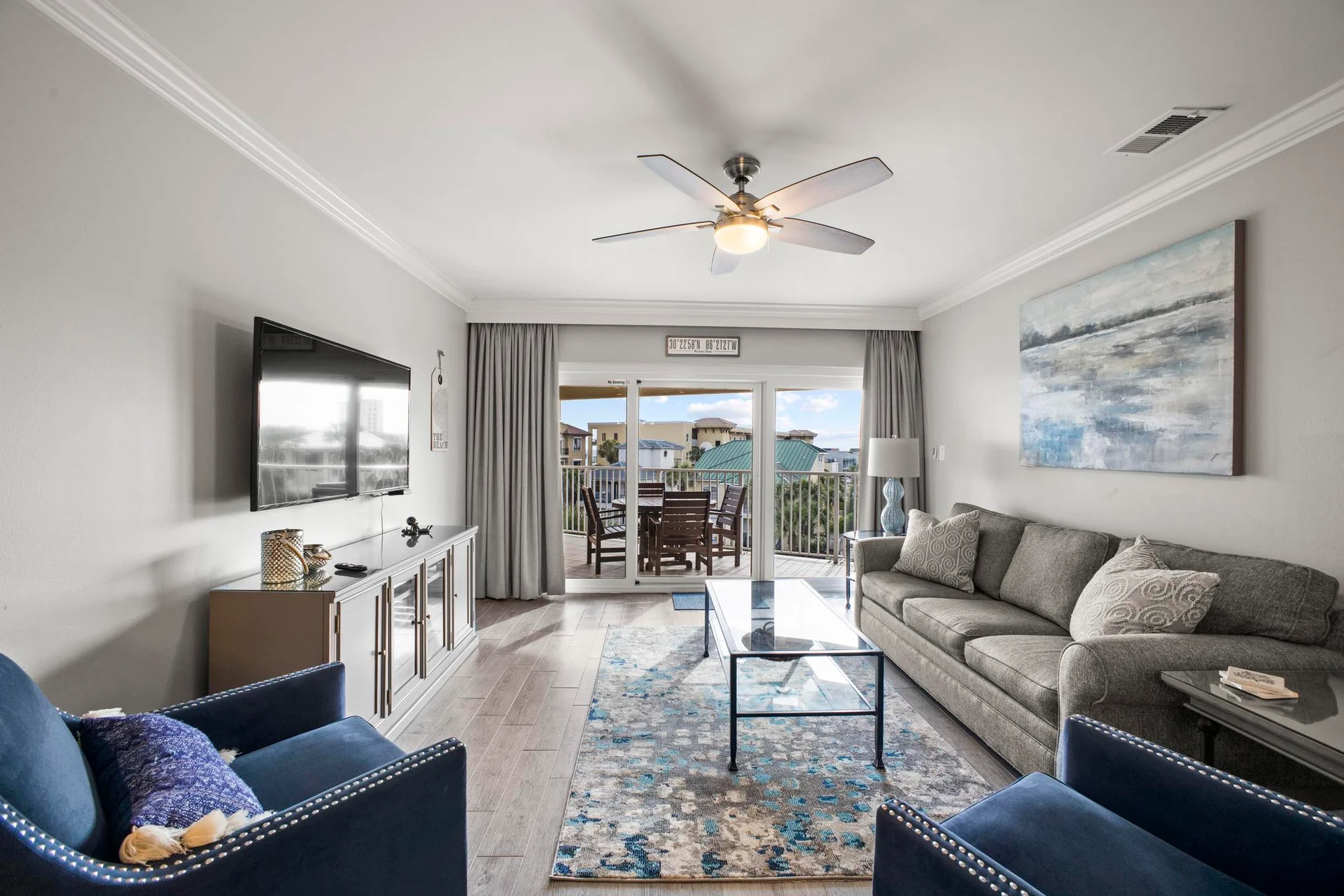 Modern and Relaxing Maravilla 4th Floor Oceanview Unit! 2 Bedrooms/2 Bathrooms  - Photo 2